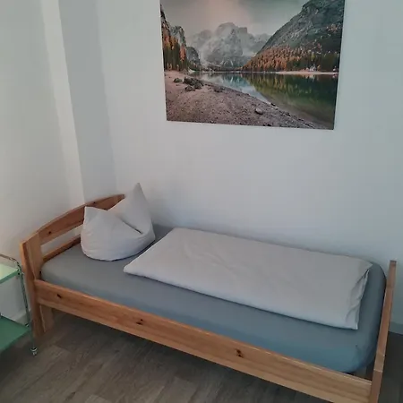 Daire Geraeumige Stadtwohnung Mit Balkon Zwickau