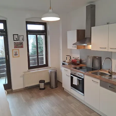Daire Geraeumige Stadtwohnung Mit Balkon *
