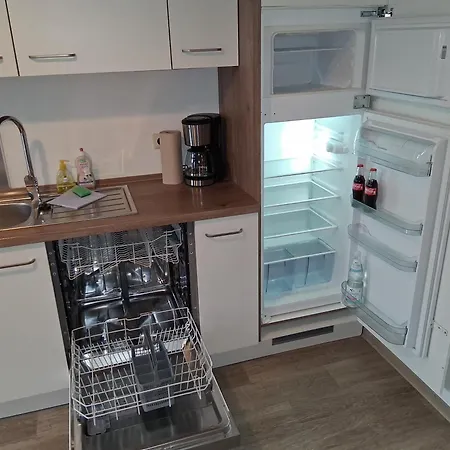 Geraeumige Stadtwohnung Mit Balkon Appartamento Zwickau