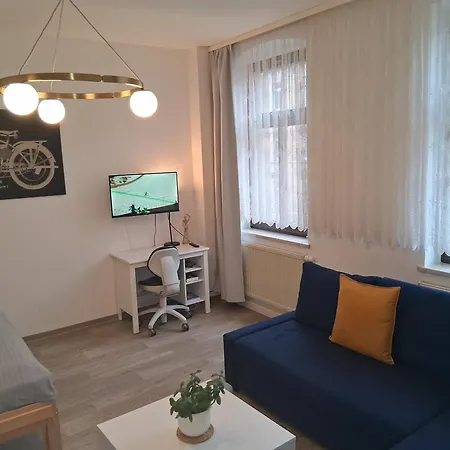 Apartment Geräumige Stadtwohnung Mit Balkon Zwickau