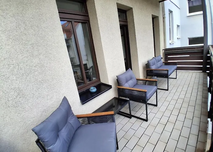 Appartamento Geraeumige Stadtwohnung Mit Balkon Zwickau