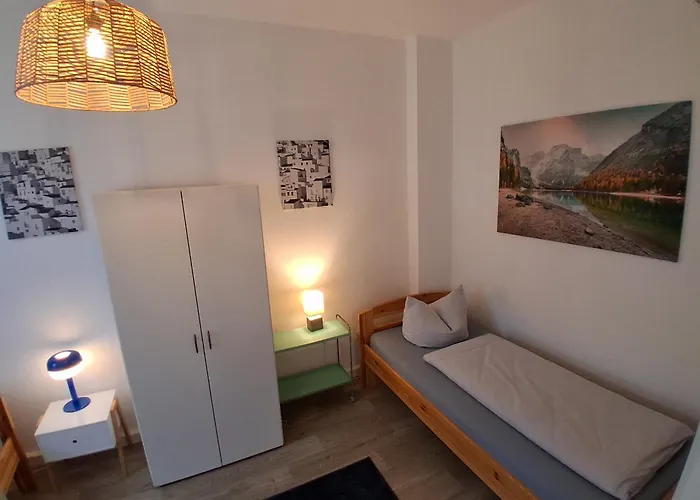 Geraeumige Stadtwohnung Mit Balkon