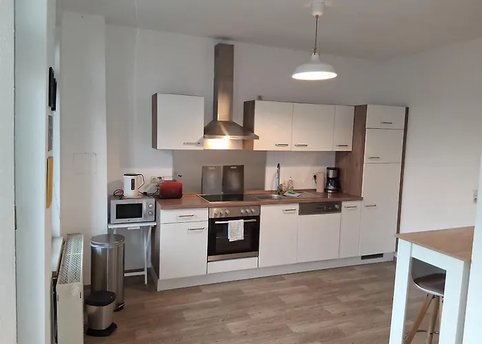 Appartamento Geraeumige Stadtwohnung Mit Balkon Zwickau