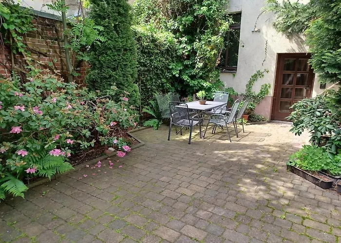 Geraeumige Stadtwohnung Mit Balkon 公寓