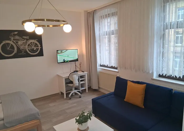 Appartamento Geraeumige Stadtwohnung Mit Balkon Zwickau